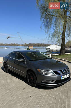 Купе Volkswagen CC / Passat CC 2015 в 