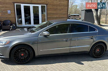 Купе Volkswagen CC / Passat CC 2015 в 