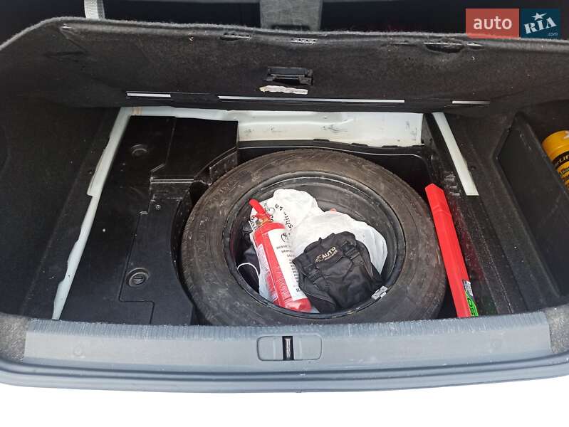 Купе Volkswagen CC / Passat CC 2011 в Полтаве