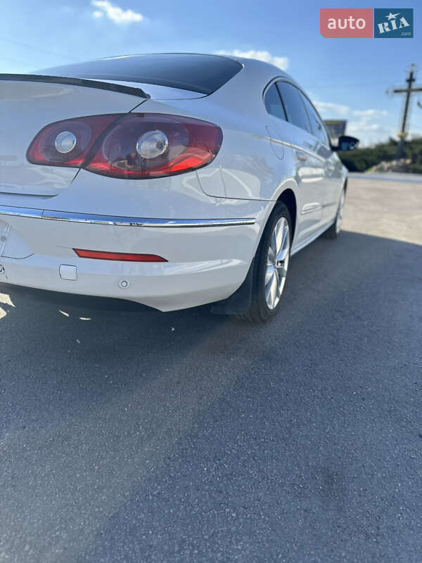 Купе Volkswagen CC / Passat CC 2011 в Ірпені