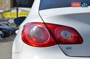 Купе Volkswagen CC / Passat CC 2010 в 