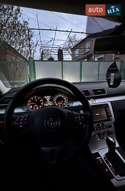 Купе Volkswagen CC / Passat CC 2012 в 