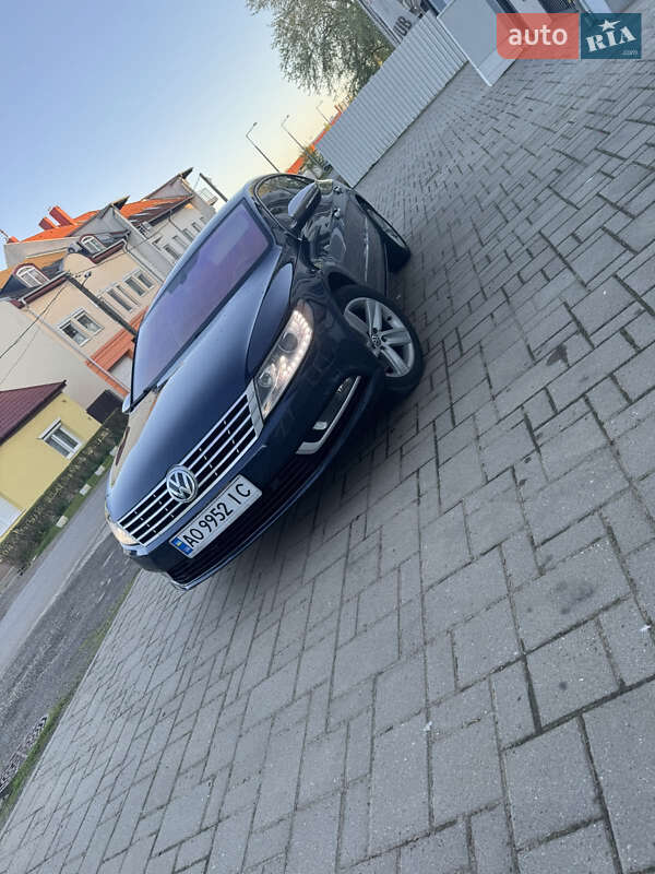Купе Volkswagen CC / Passat CC 2013 в Ужгороде