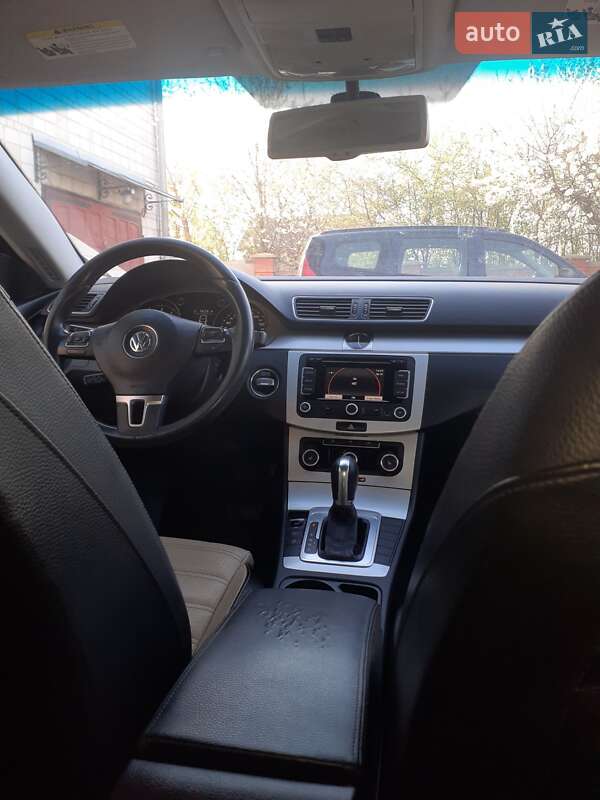 Купе Volkswagen CC / Passat CC 2011 в Радехове