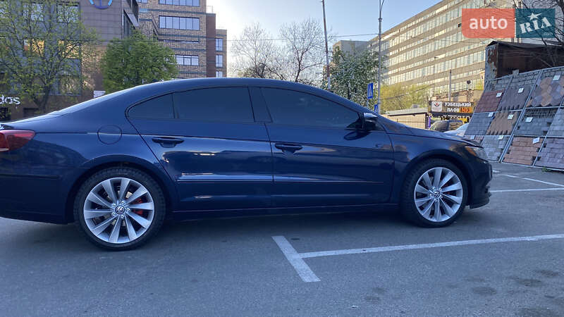 Купе Volkswagen CC / Passat CC 2013 в Киеве