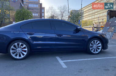Купе Volkswagen CC / Passat CC 2013 в 
