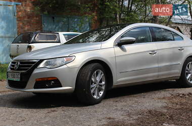 Купе Volkswagen CC / Passat CC 2009 в 