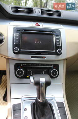 Купе Volkswagen CC / Passat CC 2009 в 