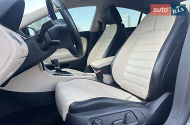 Купе Volkswagen CC / Passat CC 2010 в 