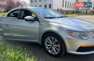 Купе Volkswagen CC / Passat CC 2011 в 