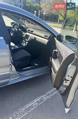 Купе Volkswagen CC / Passat CC 2012 в 