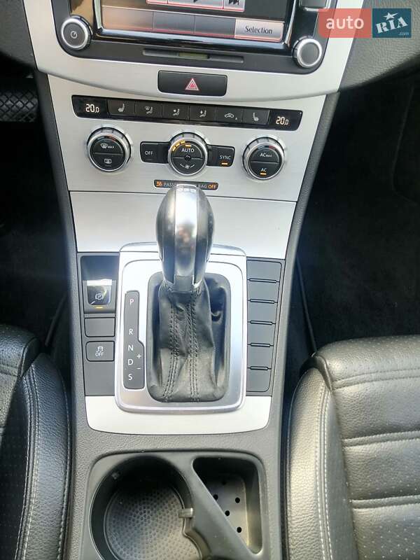 Купе Volkswagen CC / Passat CC 2012 в Днепре