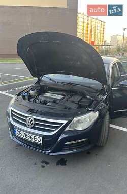 Купе Volkswagen CC / Passat CC 2011 в 