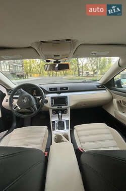 Купе Volkswagen CC / Passat CC 2011 в 