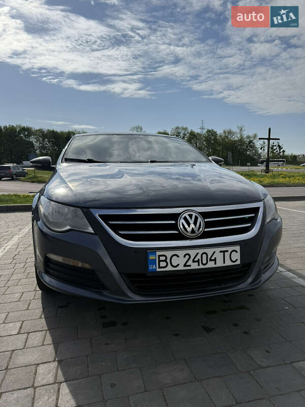 Купе Volkswagen CC / Passat CC 2011 в Стрию