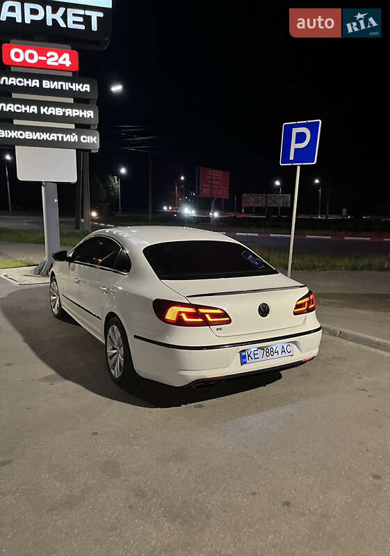 Купе Volkswagen CC / Passat CC 2012 в 