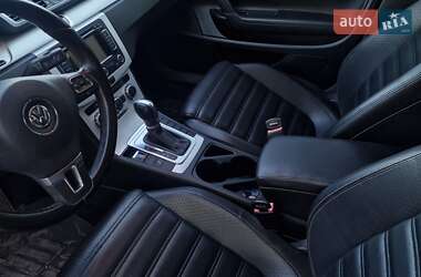 Купе Volkswagen CC / Passat CC 2012 в 