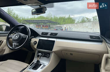 Купе Volkswagen CC / Passat CC 2010 в 