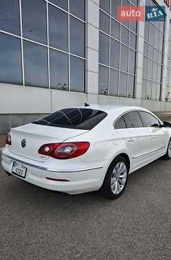 Купе Volkswagen CC / Passat CC 2009 в 