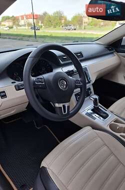 Купе Volkswagen CC / Passat CC 2009 в 