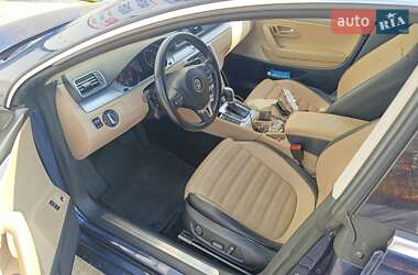 Купе Volkswagen CC / Passat CC 2012 в Киеве