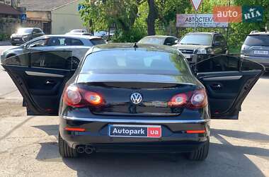 Купе Volkswagen CC / Passat CC 2011 в 