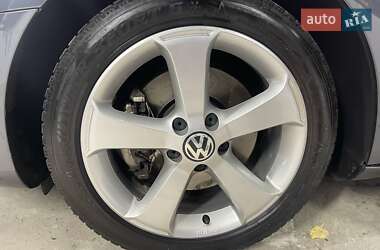 Купе Volkswagen CC / Passat CC 2010 в 