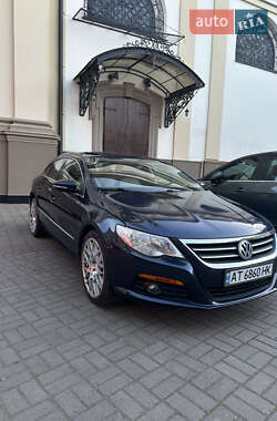 Купе Volkswagen CC / Passat CC 2011 в 