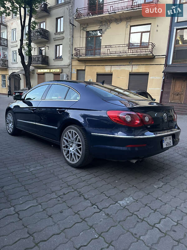 Купе Volkswagen CC / Passat CC 2011 в Ивано-Франковске