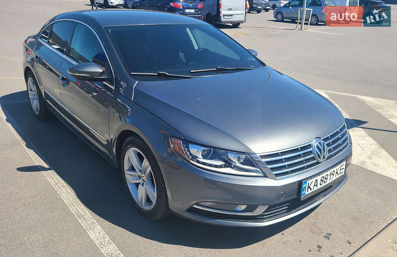 Купе Volkswagen CC / Passat CC 2016 в Киеве