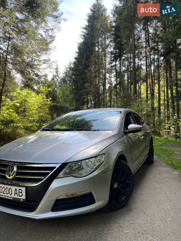 Купе Volkswagen CC / Passat CC 2010 в Львові