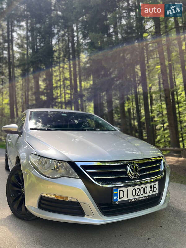 Купе Volkswagen CC / Passat CC 2010 в Львові
