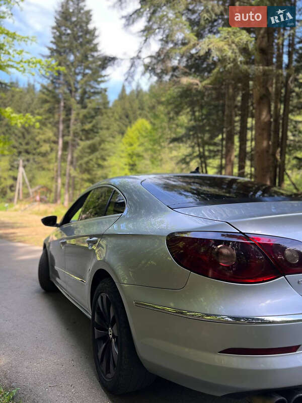 Купе Volkswagen CC / Passat CC 2010 в Львові