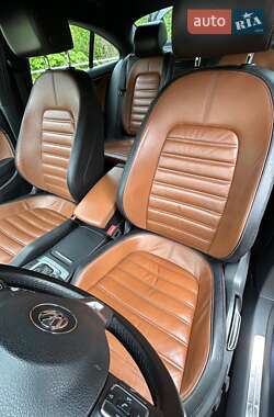 Купе Volkswagen CC / Passat CC 2012 в 