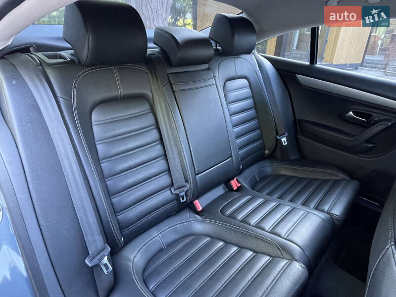 Купе Volkswagen CC / Passat CC 2014 в Ровно