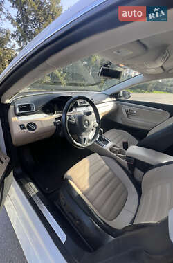Купе Volkswagen CC / Passat CC 2012 в 