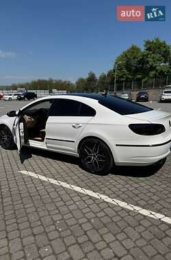 Купе Volkswagen CC / Passat CC 2012 в 