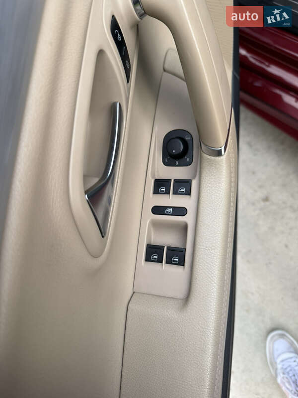 Купе Volkswagen CC / Passat CC 2013 в Львове