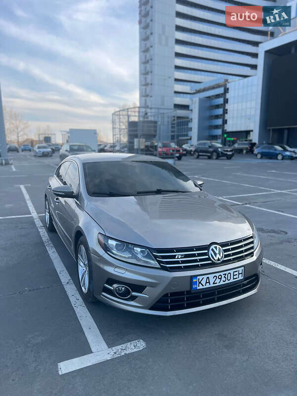 Купе Volkswagen CC / Passat CC 2014 в 