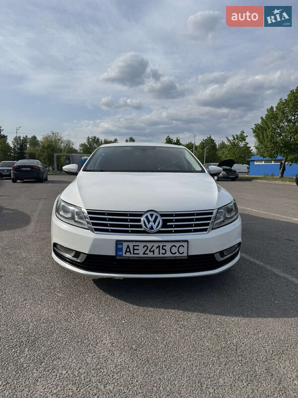 Купе Volkswagen CC / Passat CC 2013 в 