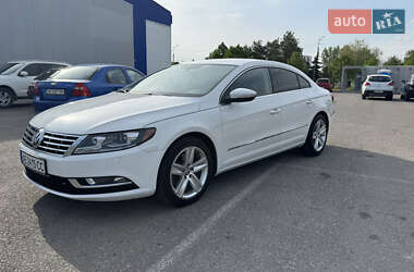 Купе Volkswagen CC / Passat CC 2013 в 