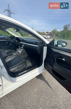Купе Volkswagen CC / Passat CC 2013 в 