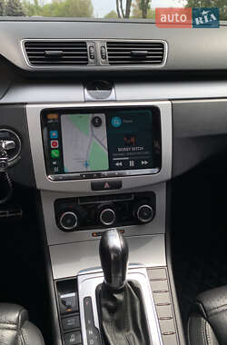 Купе Volkswagen CC / Passat CC 2011 в 