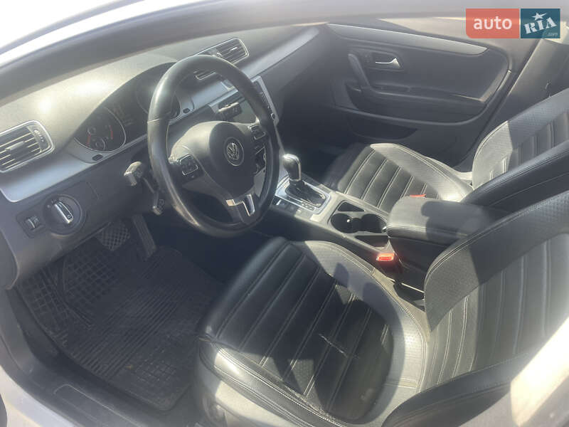 Купе Volkswagen CC / Passat CC 2011 в Киеве фото 5 Купе Volkswagen CC / Passat CC 2011 в Киеве