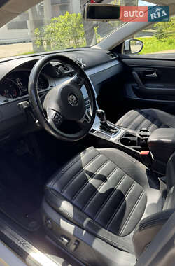 Купе Volkswagen CC / Passat CC 2012 в 