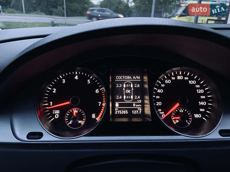 Купе Volkswagen CC / Passat CC 2012 в Львові