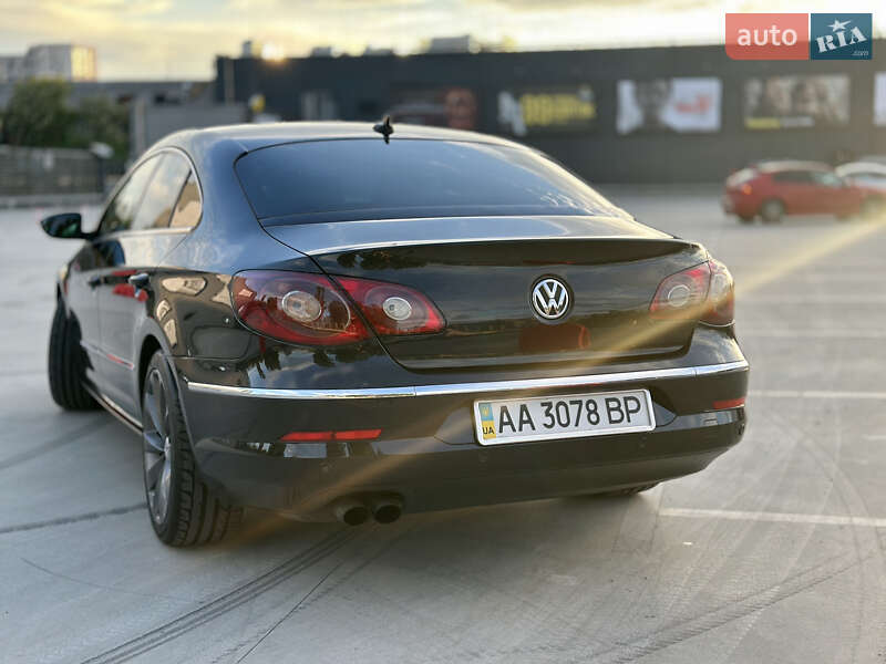 Купе Volkswagen CC / Passat CC 2009 в Києві