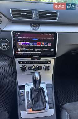 Купе Volkswagen CC / Passat CC 2013 в 