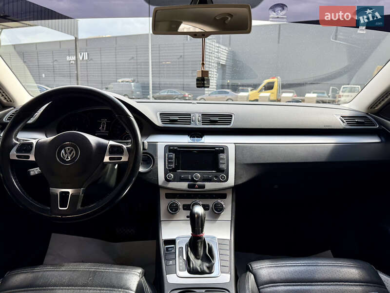 Купе Volkswagen CC / Passat CC 2013 в Киеве