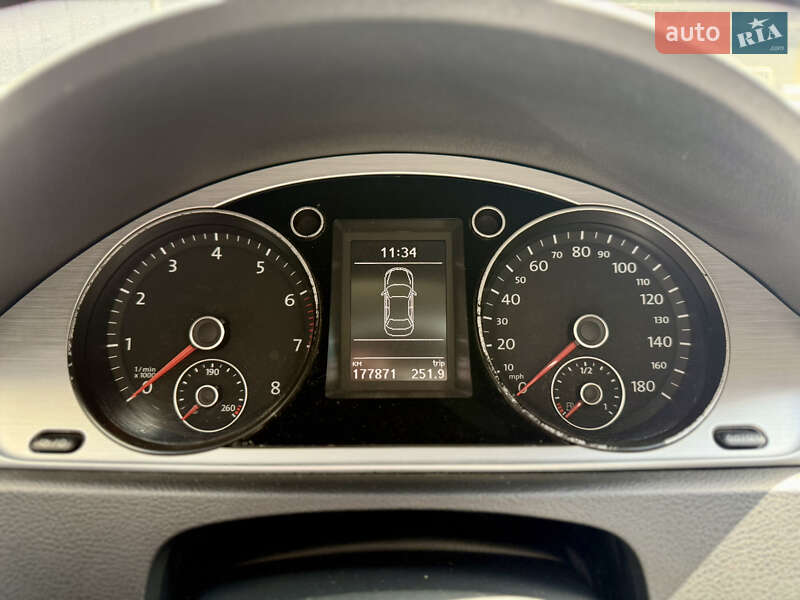 Купе Volkswagen CC / Passat CC 2013 в Киеве